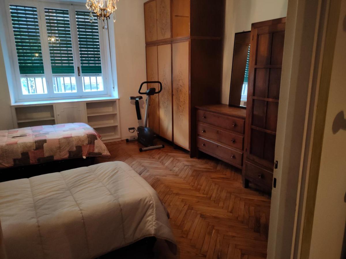 Apartamento Casa - House Xavier Una Casa Famigliare , Dame Entra Solo Chi A Un Bel Cuore , Non'E Il L'Intero Alloggio Solo Stanze E Bagno Turín Exterior foto